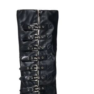 BUCKLE DETAIL WEDGE BOOT